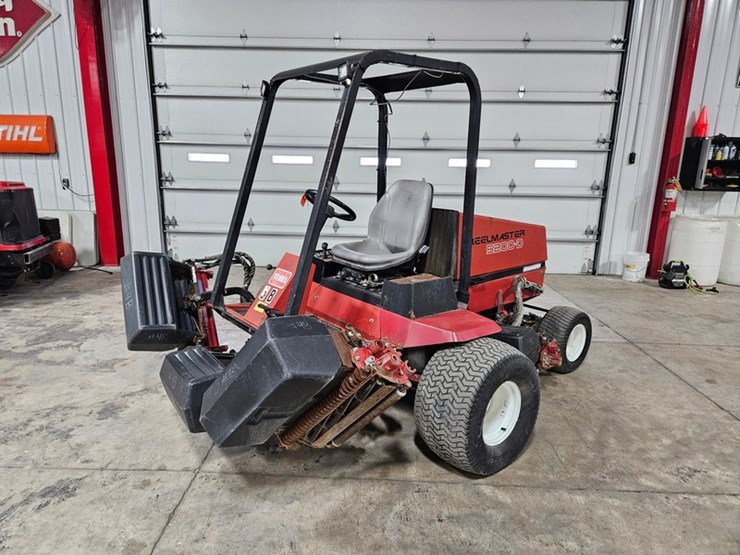 #174-•-toro-5000d-reelmaster-fairway-mower-image-14