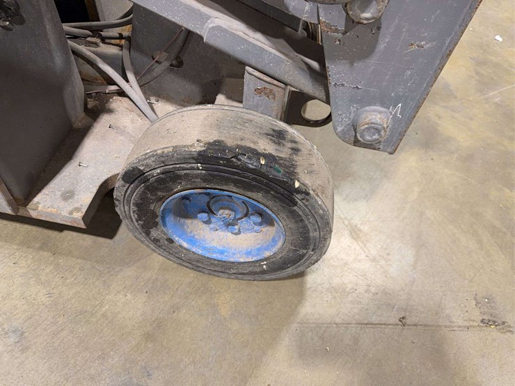 stratolift-krx20-scissor-lift-image-10