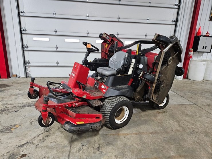 2016-toro-groundsmaster-4000d-image-15