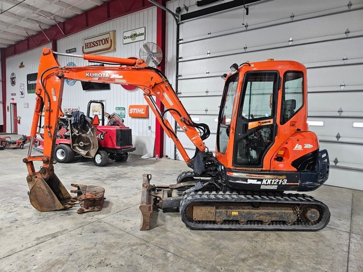 kubota-kx121-3-image-2