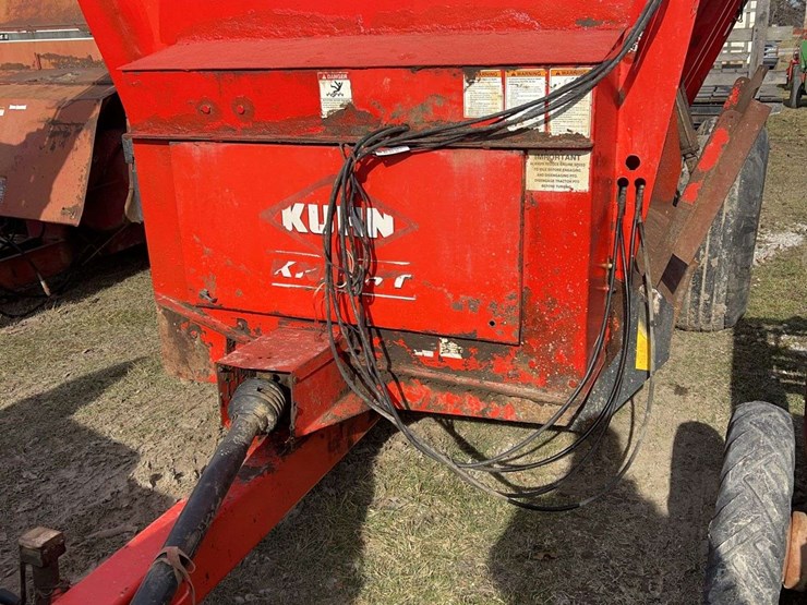 kuhn-knight-8124-image-1