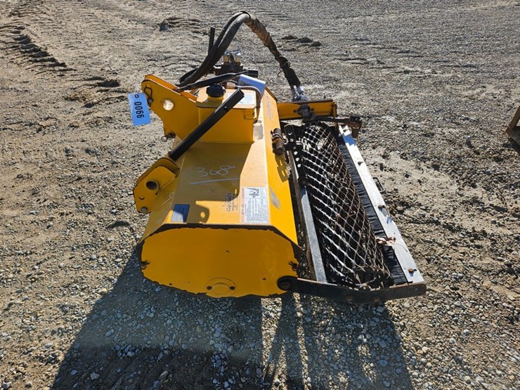 #66-•-cub-cadet-42"-roto-tiller-with-crumbler-image-2