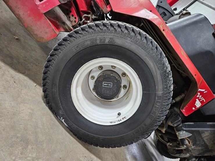 2011-toro-groundsmaster-4000d-image-31