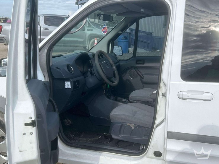 2012-ford-transit-connect-image-12