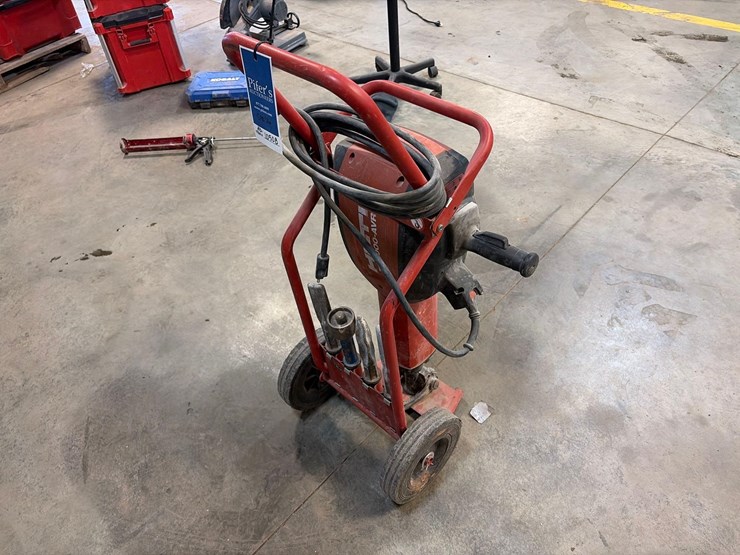 hilti-te-3000-avr-jackhammer-image-3