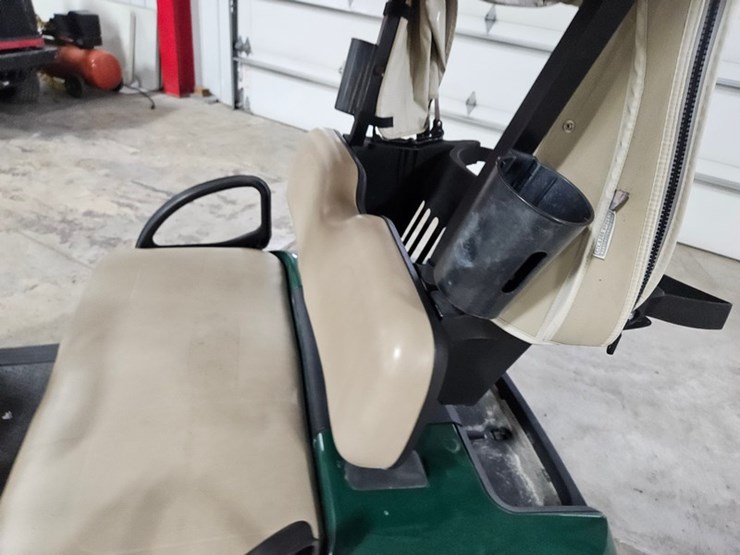 #143-•-2013-ez-go-rxv-electric-golf-cart-image-13