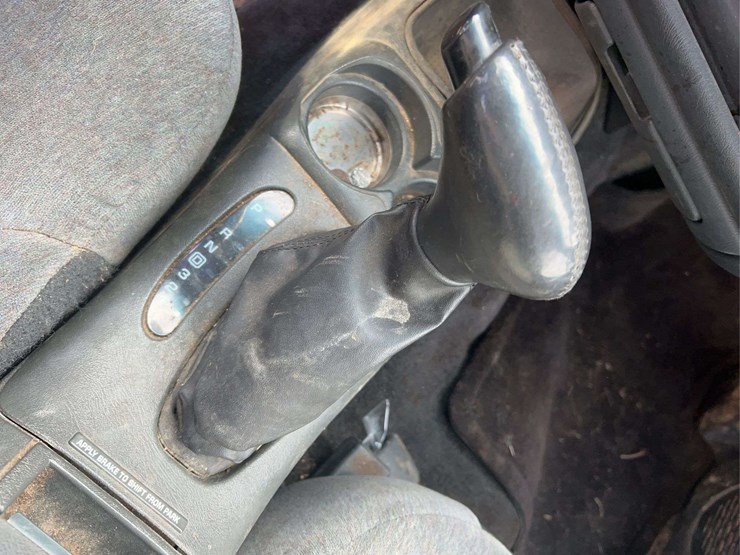 2002-chevrolet-blazer-image-13