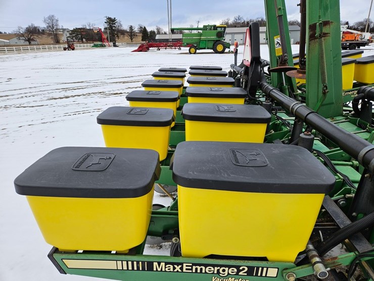 john-deere-7200-image-13