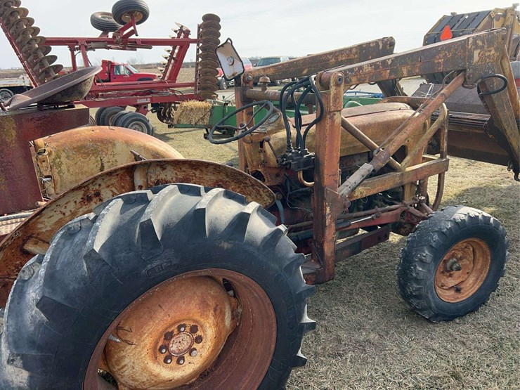 1953-ford-tractor-image-7