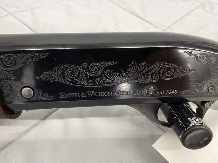 smith-&-wesson-1100-12-gauge-shotgun-image-9
