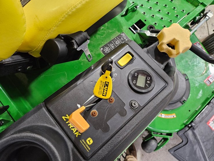 #165-•-2022-john-deere-z977r-zero-turn-mower-image-16