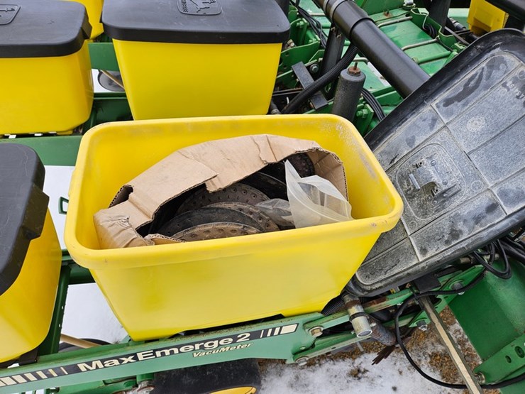 john-deere-7200-image-14