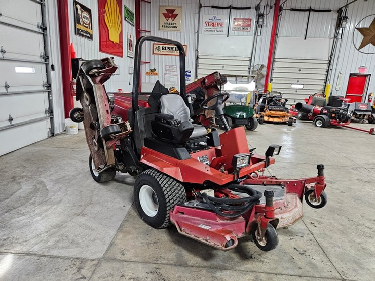 2011-toro-groundsmaster-4000d-image-12