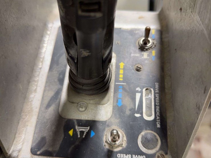 2001-genie-gr12-image-16