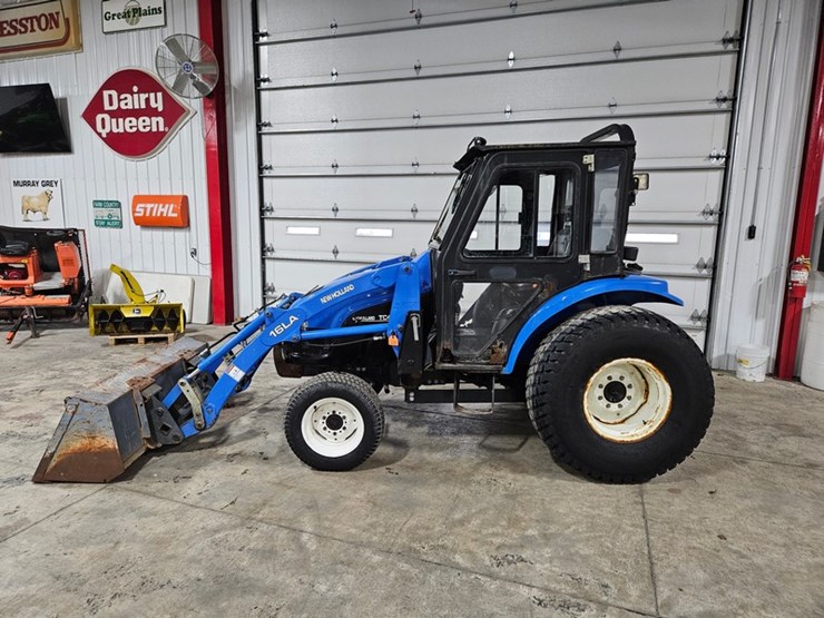 new-holland-tc40d-image-2