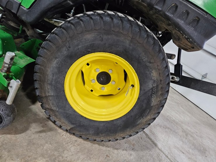 john-deere-1025r-image-36