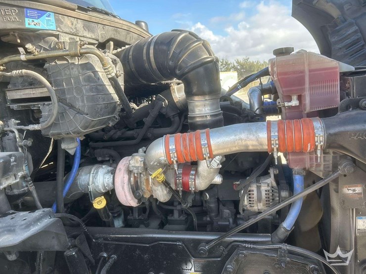 2016-kenworth-t680-image-21