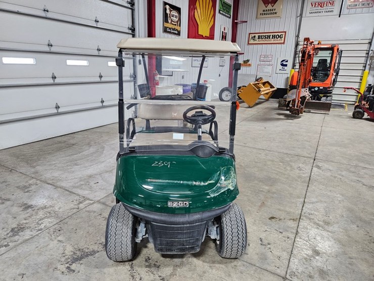 #144-•-2013-ez-go-rxv-electric-golf-cart-image-8