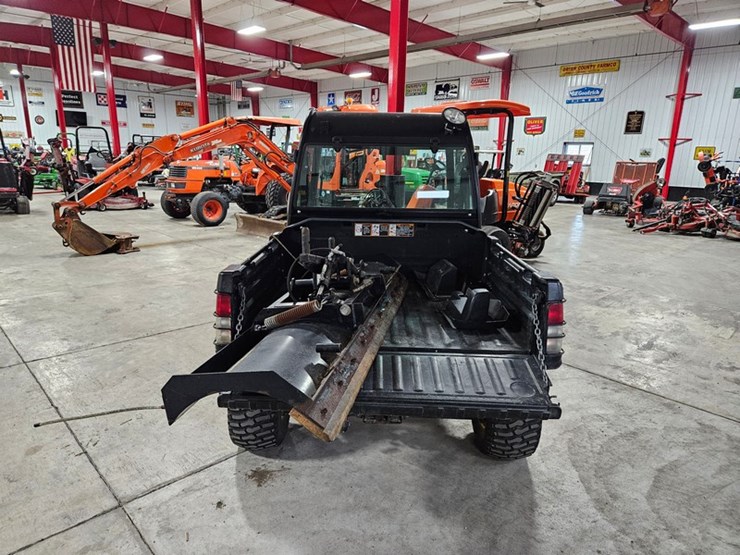 2011-john-deere-gator-image-4