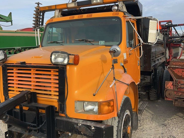 1997-international-4900-image-2