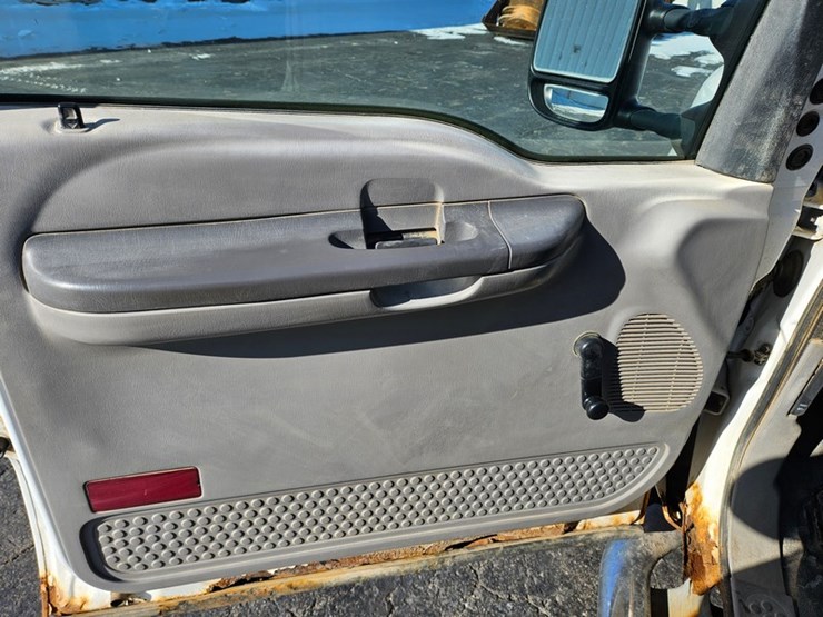 2001-ford-f450-image-22