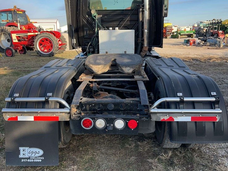 2015-international-prostar-image-10