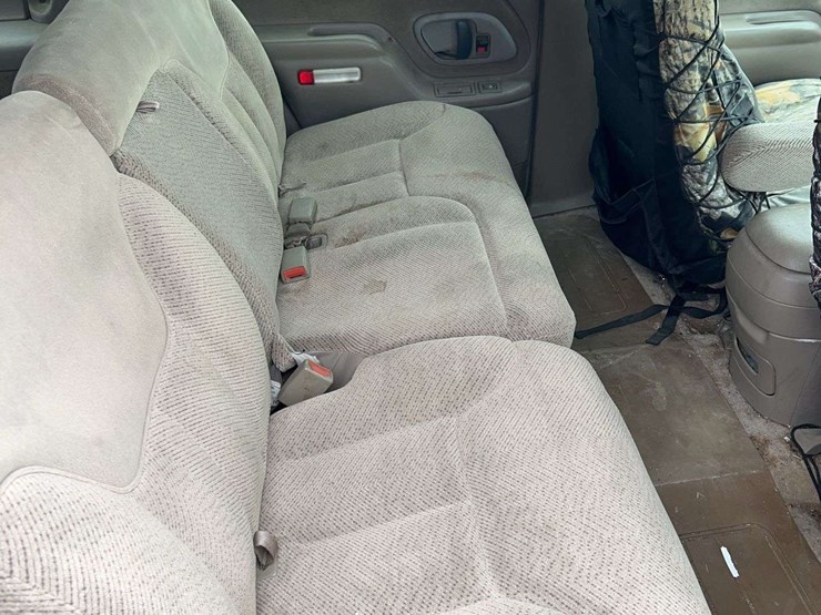 1999-chevrolet-tahoe-image-13