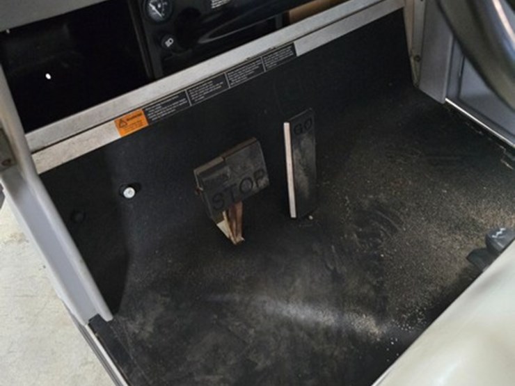 #191-•-1994-club-car-carryall-i-golf-cart-image-14