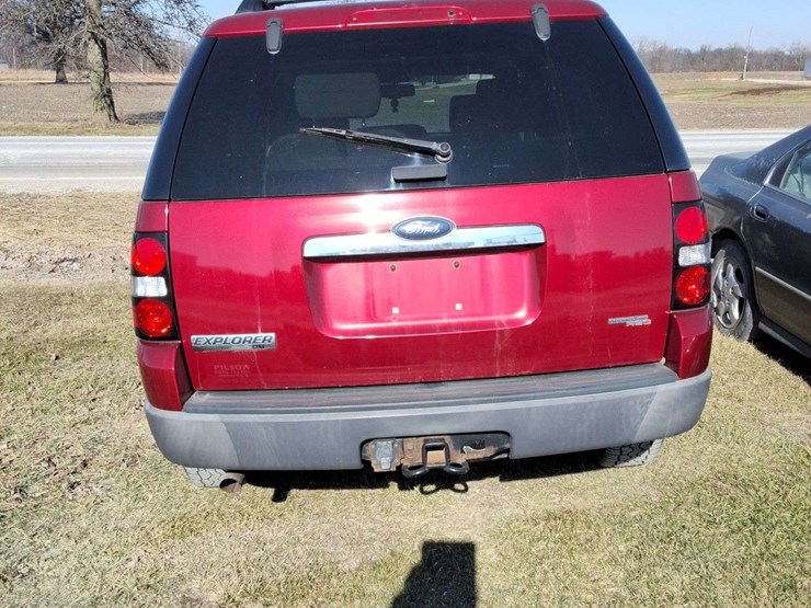 2006-ford-explorer-image-6