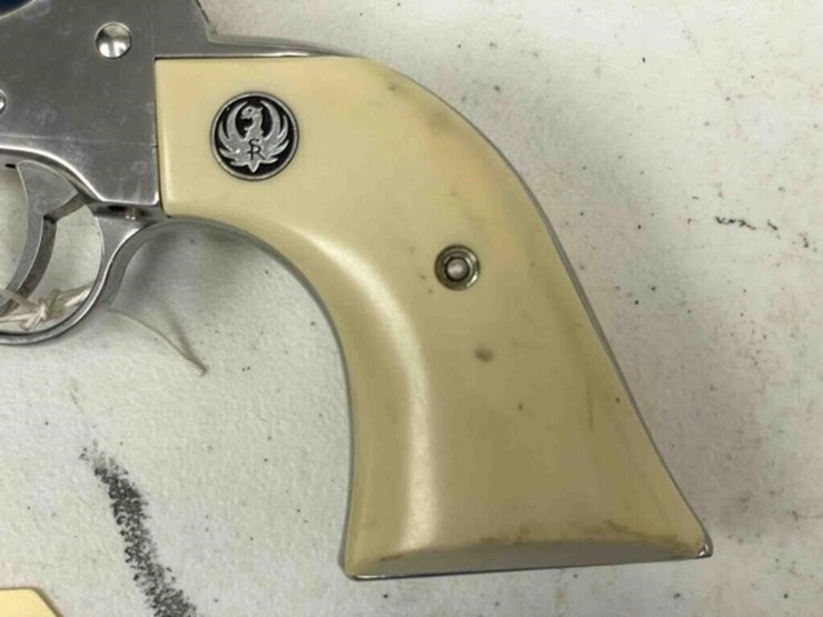 ruger-revolver-image-2