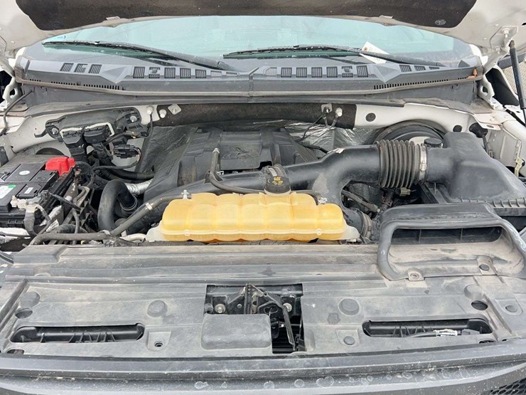 2016-ford-f150-image-18