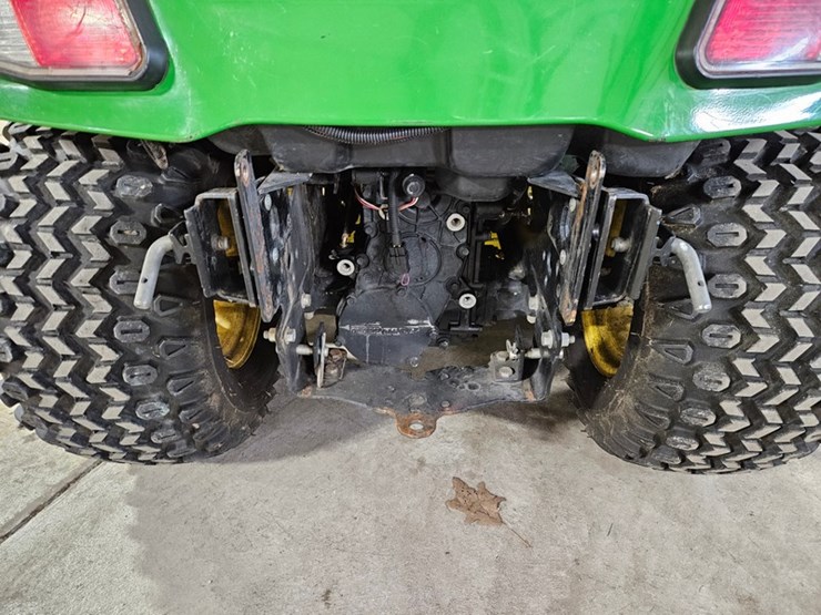 john-deere-x738-image-11