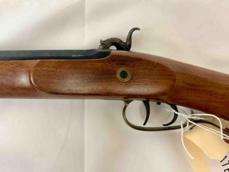 thompson---center---black-powder-rifle-image-6