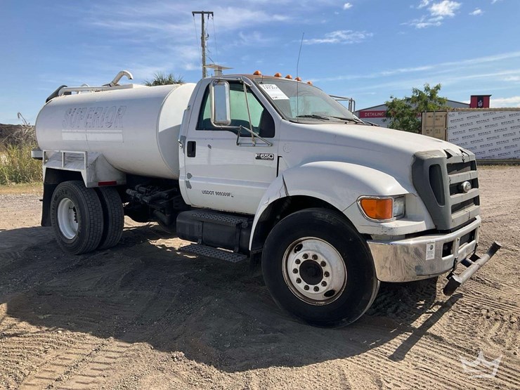 2005-ford-f650-image-2