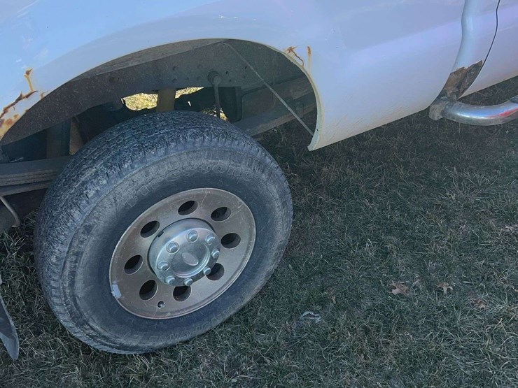 2009-ford-f250-image-9