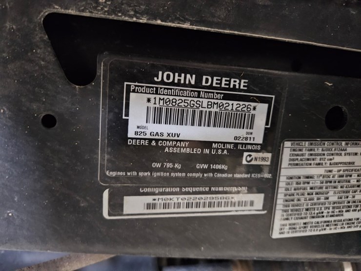 2011-john-deere-gator-image-46