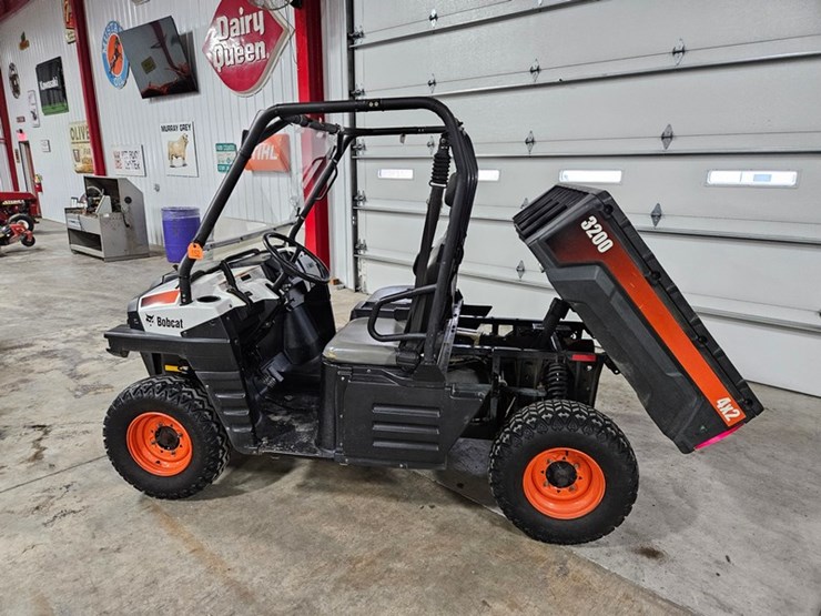 2013-bobcat-3200-image-14