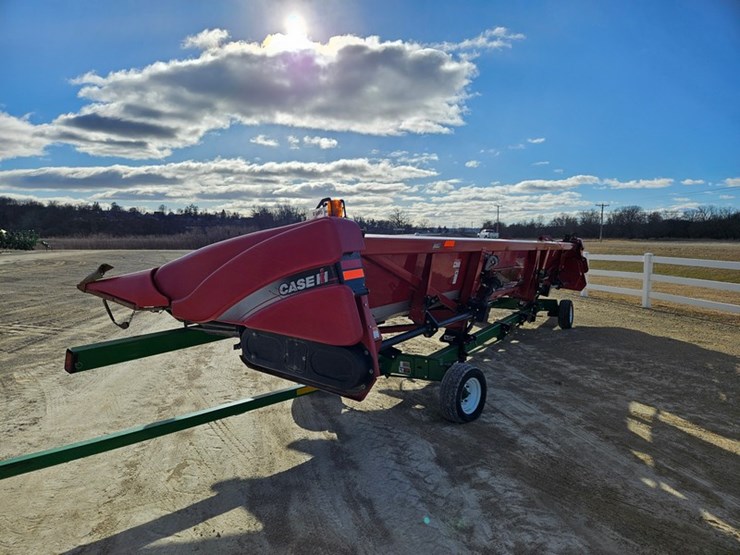 case-ih-2412-image-3