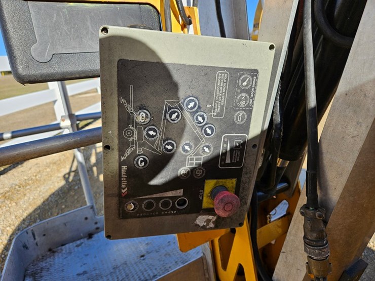 #35-•-2012-houlotte-5533a-towable-basket-lift-image-14