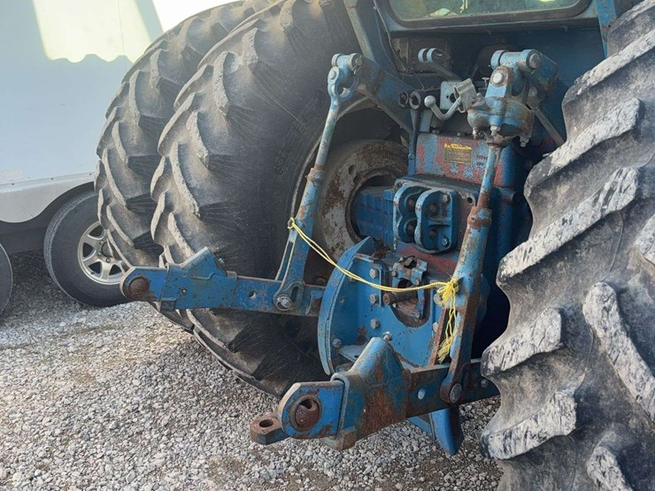 1982-ford-tractor-image-9