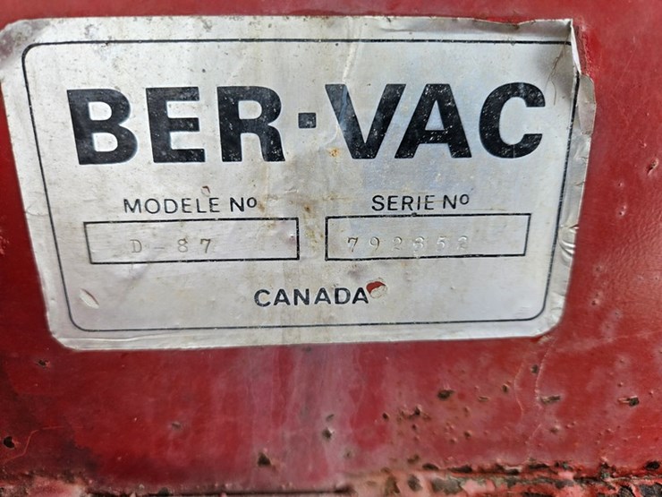 #92-•-ber-vac-d7-3pt-2-stage-snow-blower-image-11