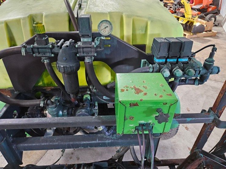 john-deere-gator-image-14