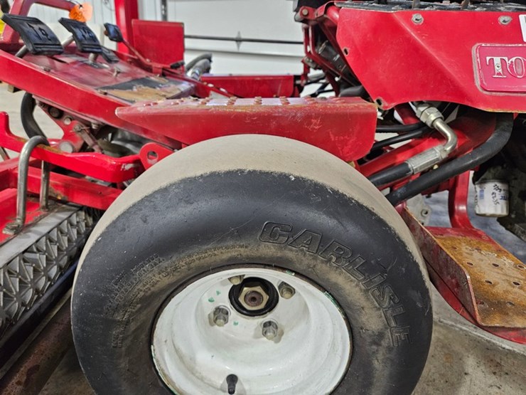 toro-greensmaster-3100-image-13