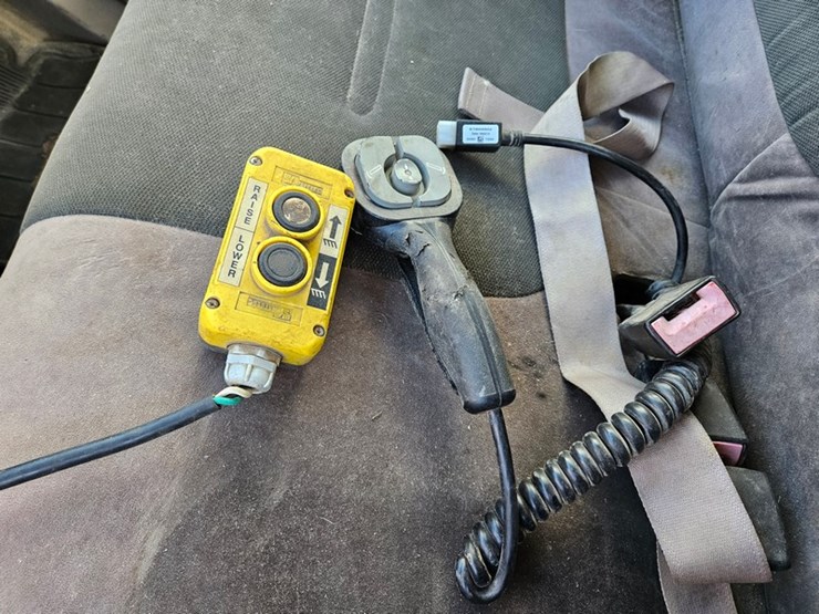 2001-ford-f450-image-30