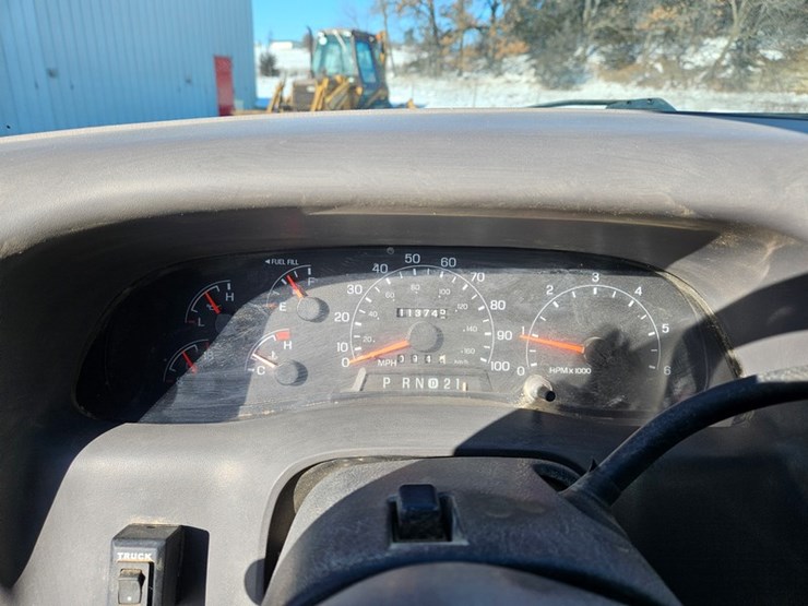 2001-ford-f450-image-25