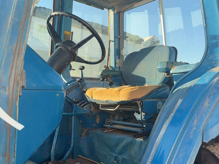 1982-ford-tractor-image-16