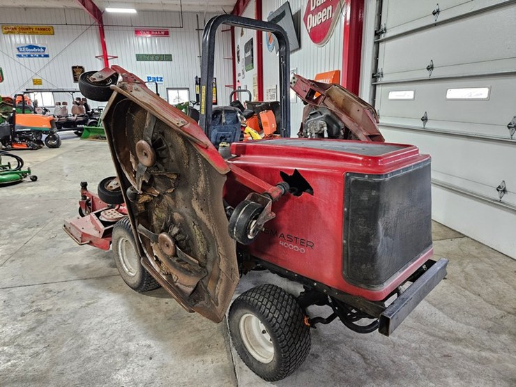 toro-groundsmaster-4000d-image-3