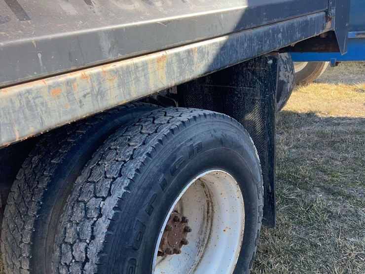 2006-international-durastar-4300-image-9