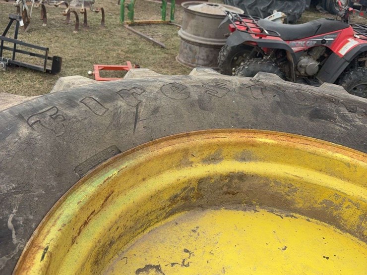 john-deere-8-image-5