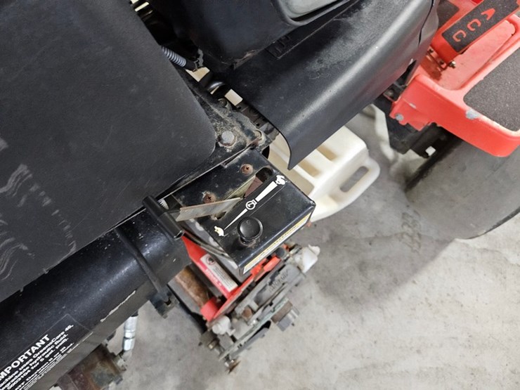 #112-•-jacobsen-greens-king-iv-greens-mower-image-19